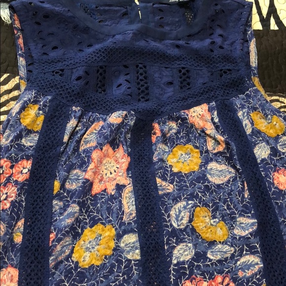 Lucky Brand Flowy Summer Blouse! - Picture 5 of 5